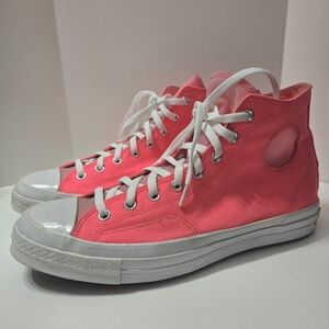 Converse Chuck 70 High 'Concrete Heat' sneakers in Electric Blush.